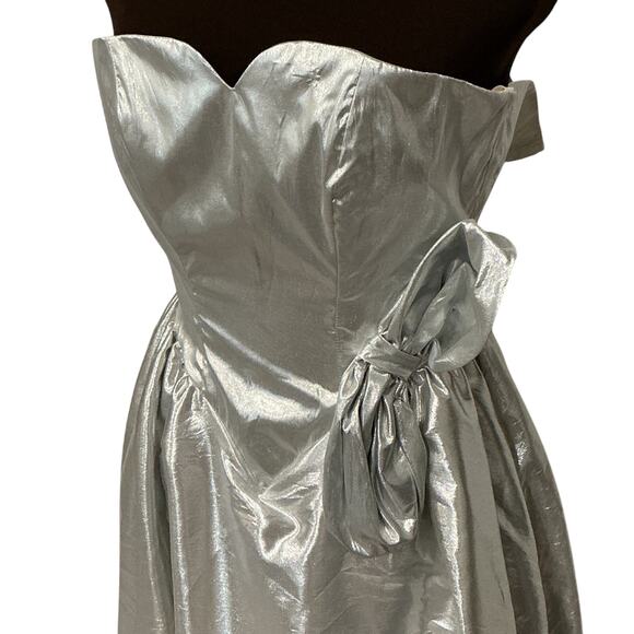 Nadine Formals 80s Lame’ Corset Strapless Metallic Silver Dress Size 5 Small - Picture 4 of 13
